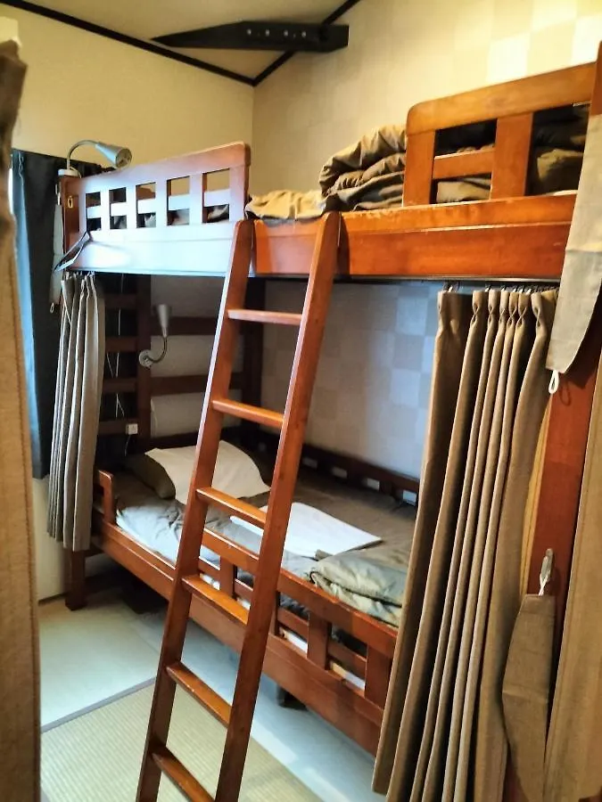 Kyoto Guesthouse Roujiya 2*,